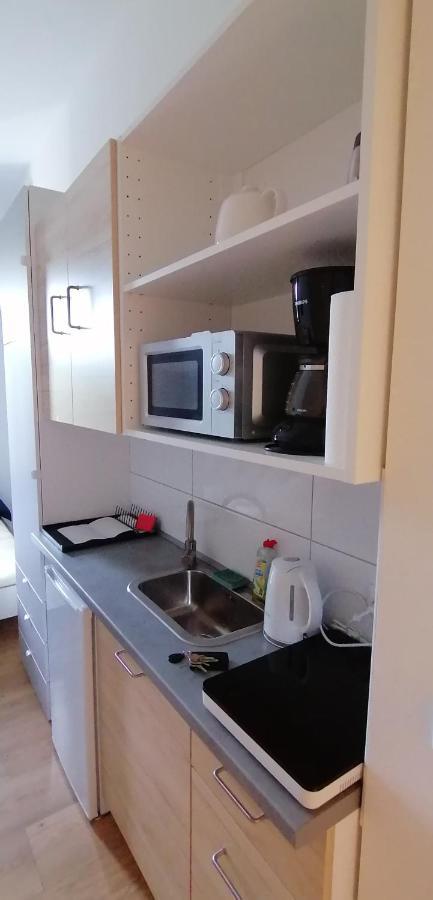 Luna Apartments Wina Bagian luar foto