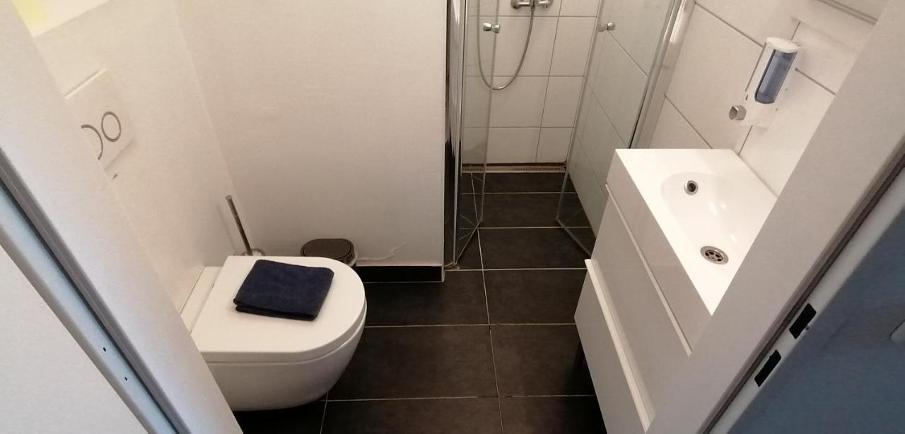 Luna Apartments Wina Bagian luar foto