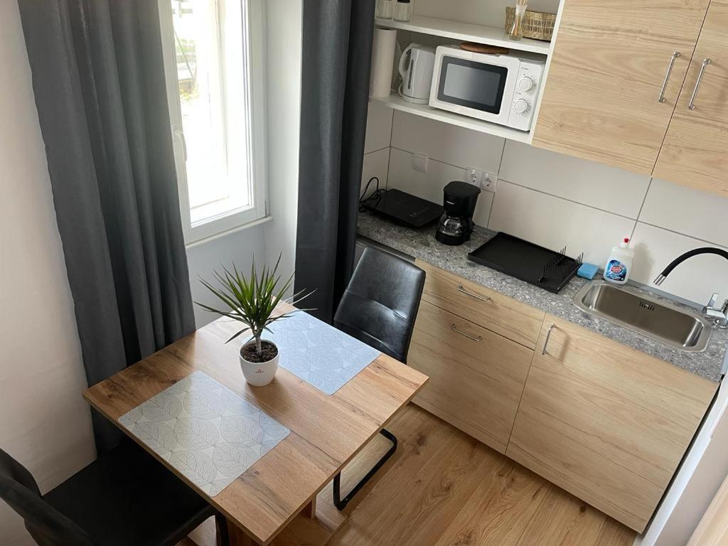 Luna Apartments Wina Bagian luar foto