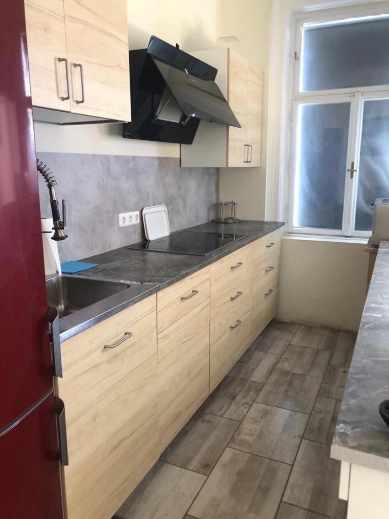 Luna Apartments Wina Bagian luar foto