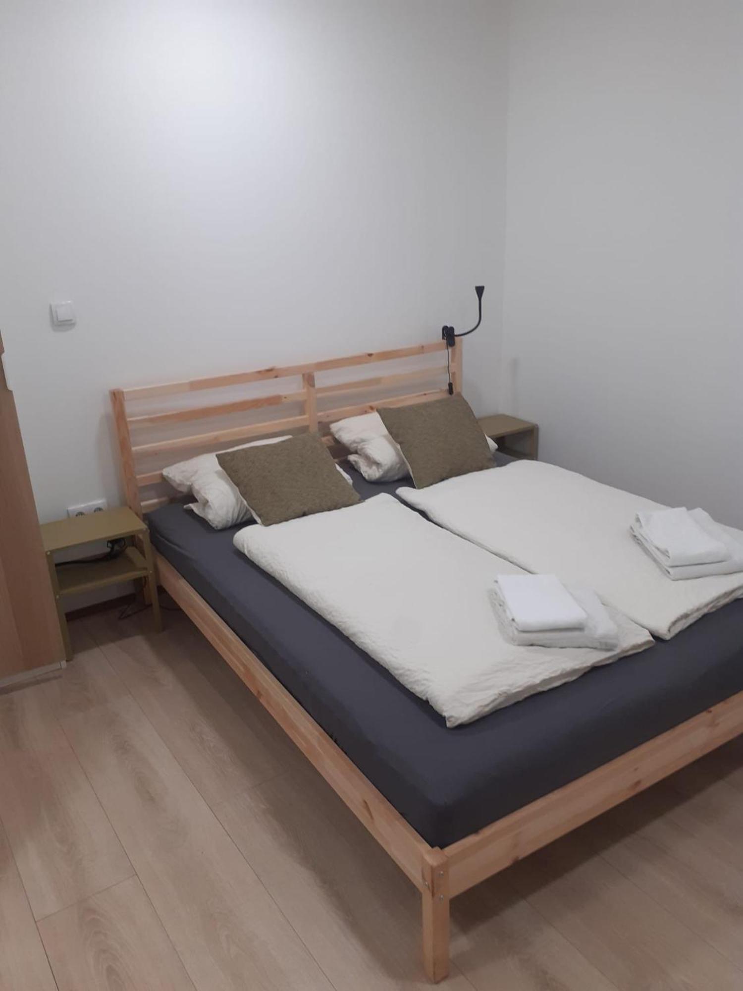 Luna Apartments Wina Bagian luar foto