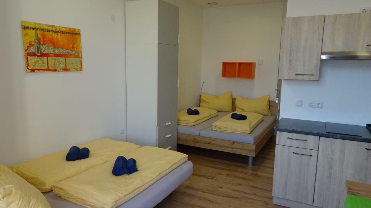 Luna Apartments Wina Bagian luar foto